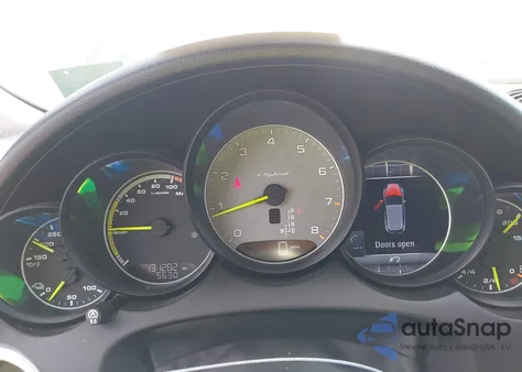 2016 Porsche Cayenne E-Hybrid S z USA, uszkodzony, nr VIN WP1AE2A2XGLA18336